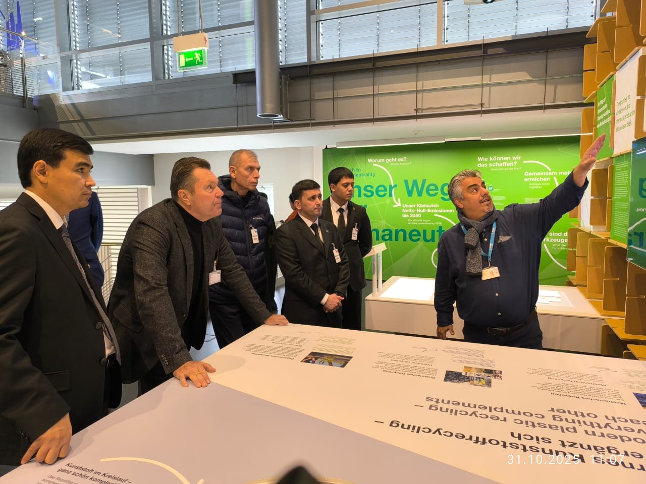 Türkmenistanyň ykdysadyýetine bagyşlanan giň gerimli çäre işewürlik saparlary bilen utgaşdy