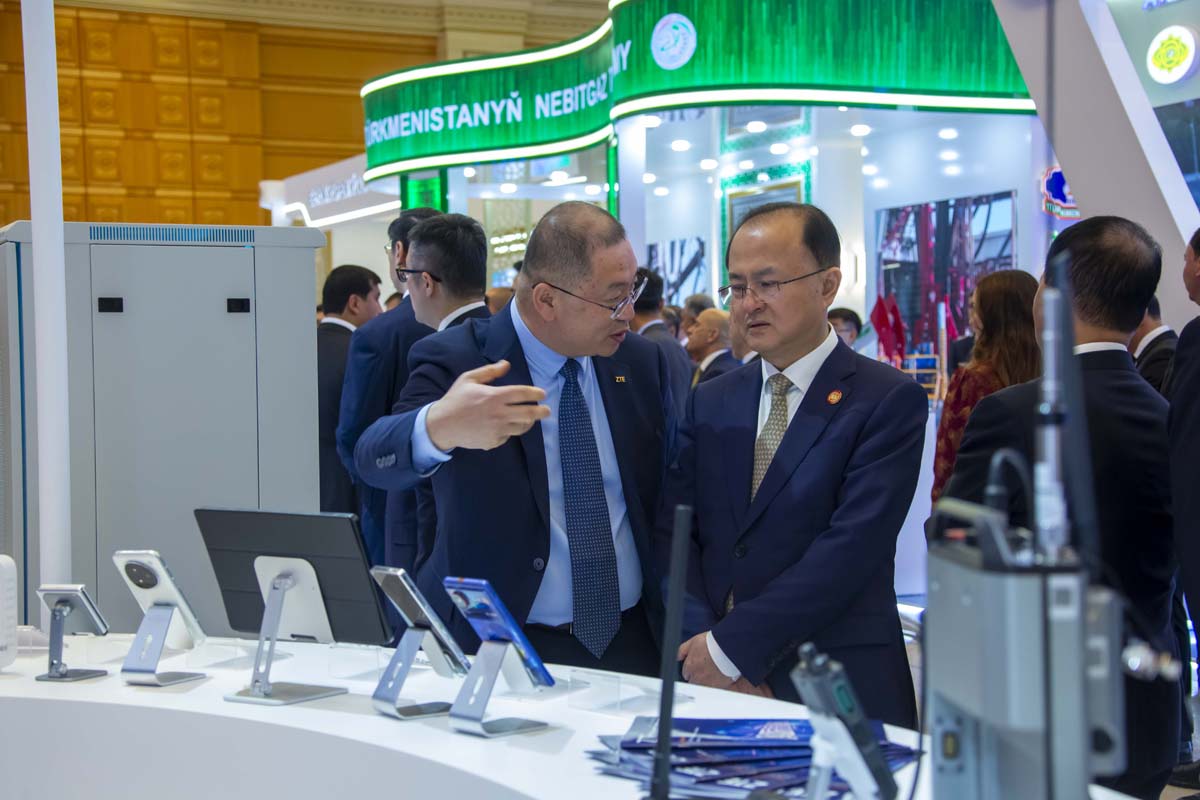 “Türkmenistan – Hytaý Halk Respublikasy: gaz ulgamynda strategiki hyzmatdaşlygyň 20 ýyllygy” atly ylmy-amaly maslahaty we sergisi geçirildi