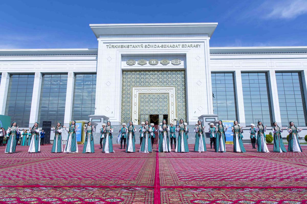 Aşgabatda saglygy goraýyş, bilim we sport boýunça halkara sergi öz işine başlady